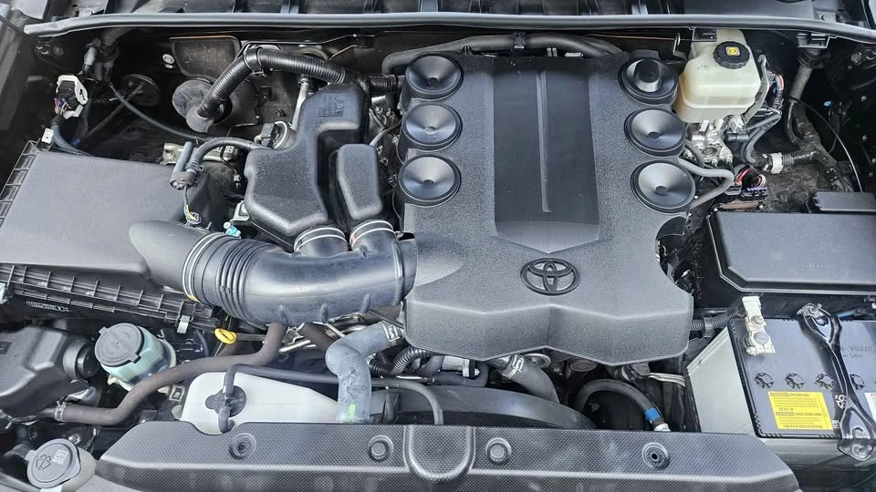 2017 Toyota 4Runner 5th Gen - Image 8 of 18