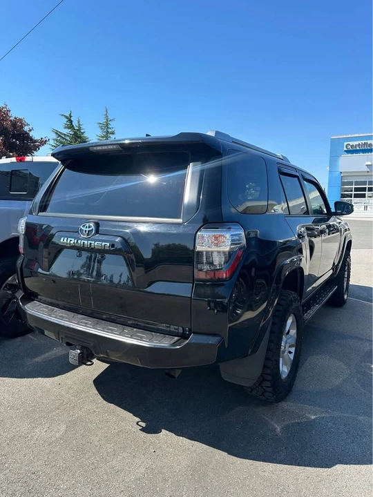 2017 Toyota 4Runner 5th Gen - Image 5 of 17