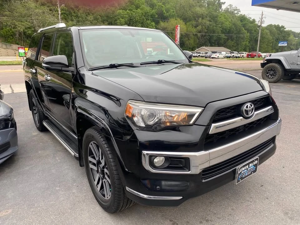 2017 Toyota 4Runner 5th Gen - Image 9 of 20
