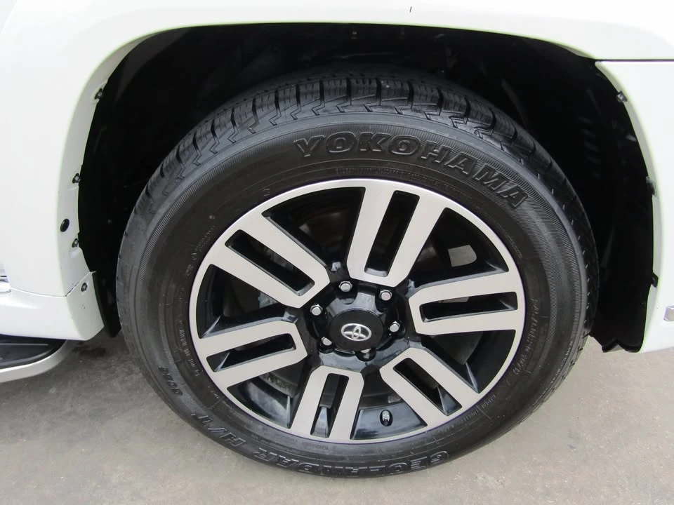 2017 Toyota 4Runner 5th Gen - Image 7 of 18