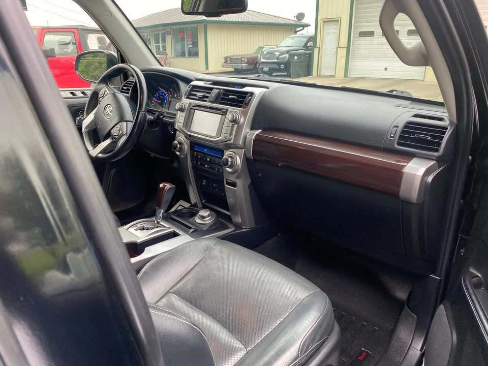 2017 Toyota 4Runner 5th Gen - Image 11 of 20