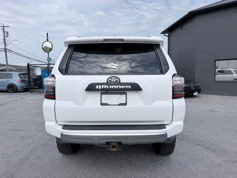 2017 Toyota 4Runner 5th Gen - Image 5 of 19