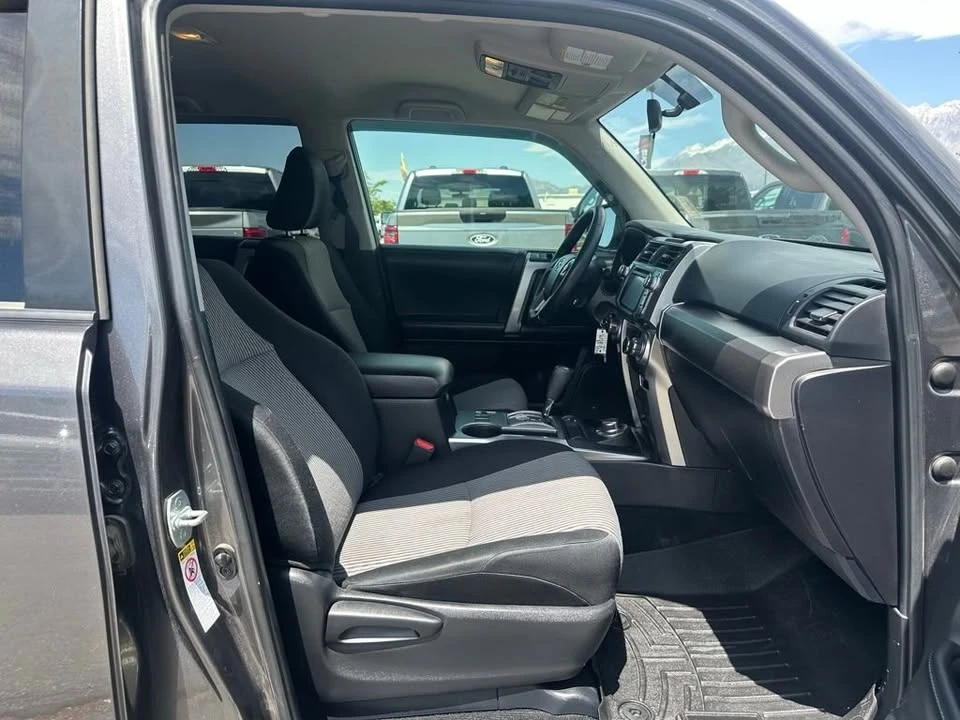 2017 Toyota 4Runner 5th Gen - Image 11 of 15