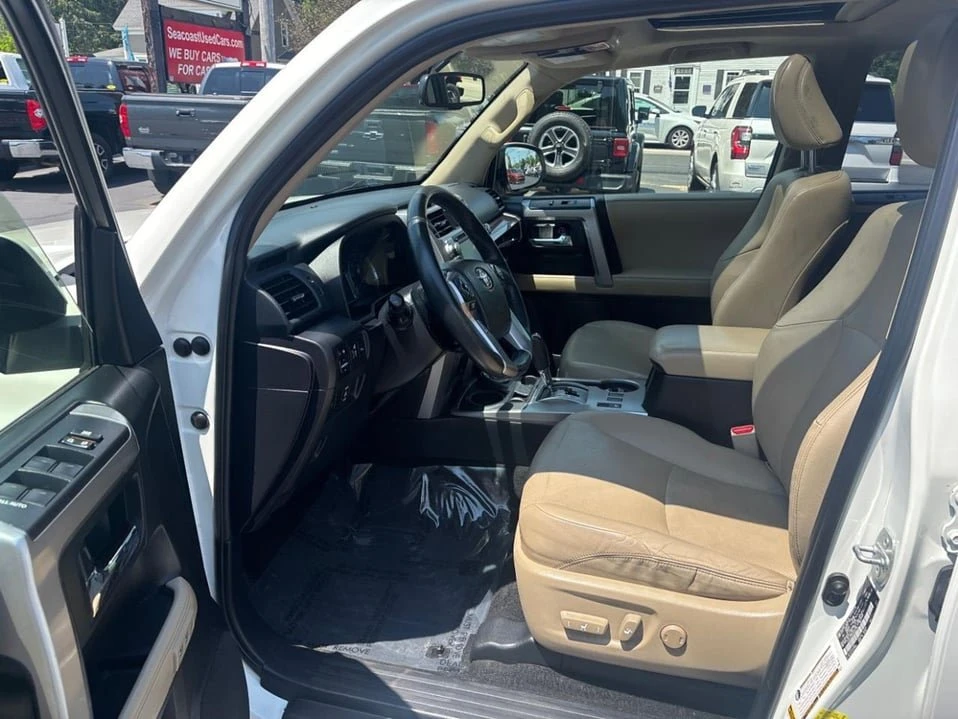 2017 Toyota 4Runner 5th Gen - Image 9 of 20