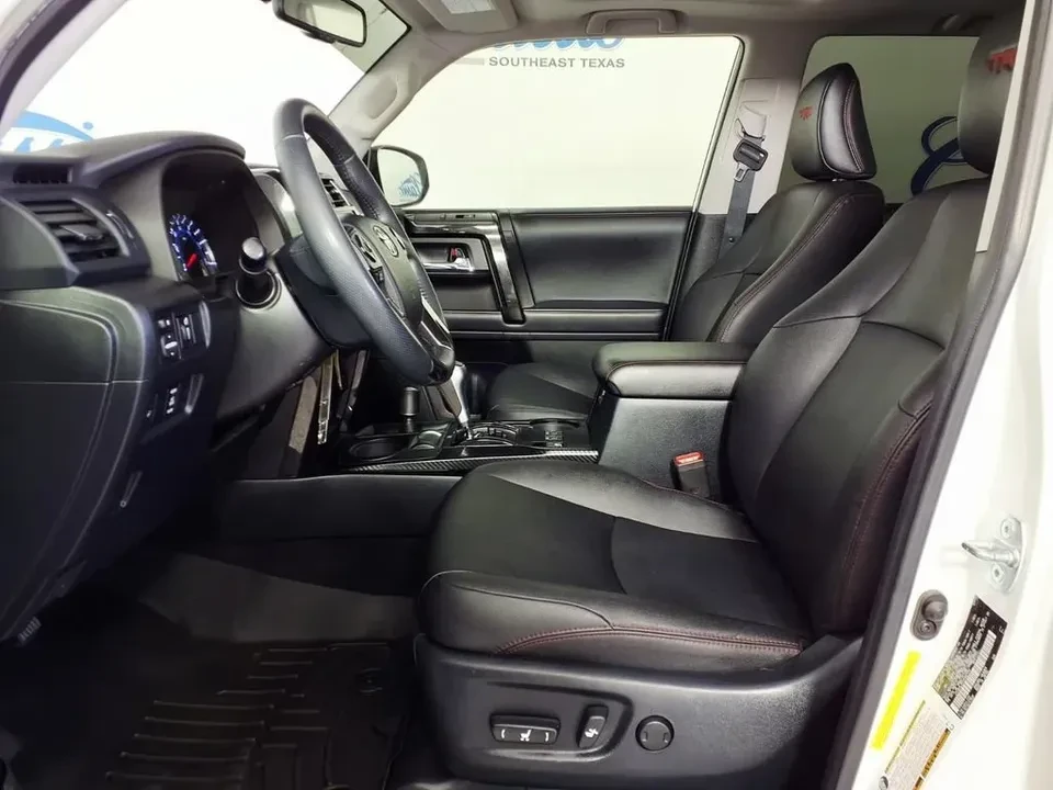 2017 Toyota 4Runner 5th Gen - Image 9 of 20