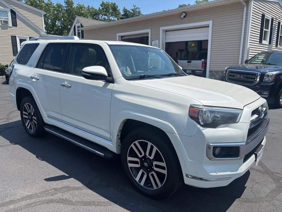 2017 Toyota 4Runner 5th Gen - Image 7 of 20