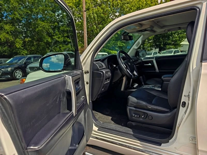 2017 Toyota 4Runner 5th Gen - Image 5 of 7