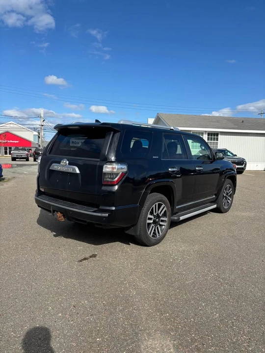 2017 Toyota 4Runner 5th Gen - Image 5 of 18