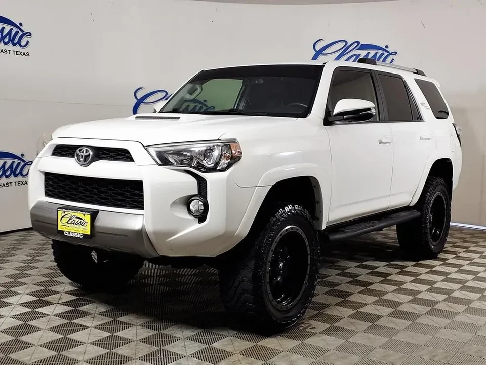 2017 Toyota 4Runner 5th Gen - Image 6 of 20