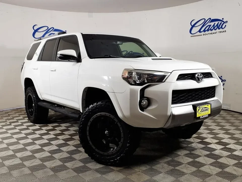 2017 Toyota 4Runner 5th Gen - Image 2 of 20