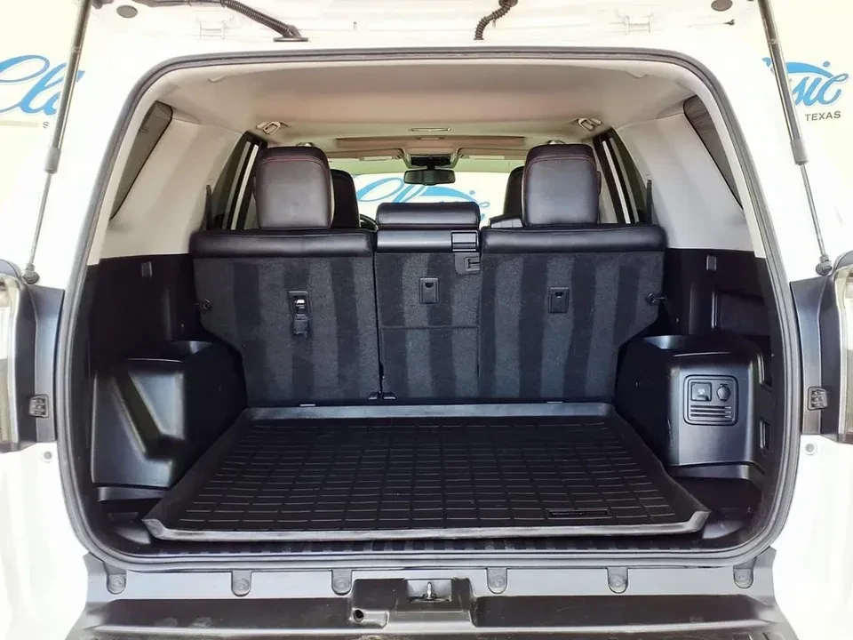 2017 Toyota 4Runner 5th Gen - Image 11 of 20