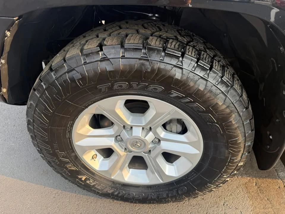 2017 Toyota 4Runner 5th Gen - Image 9 of 18
