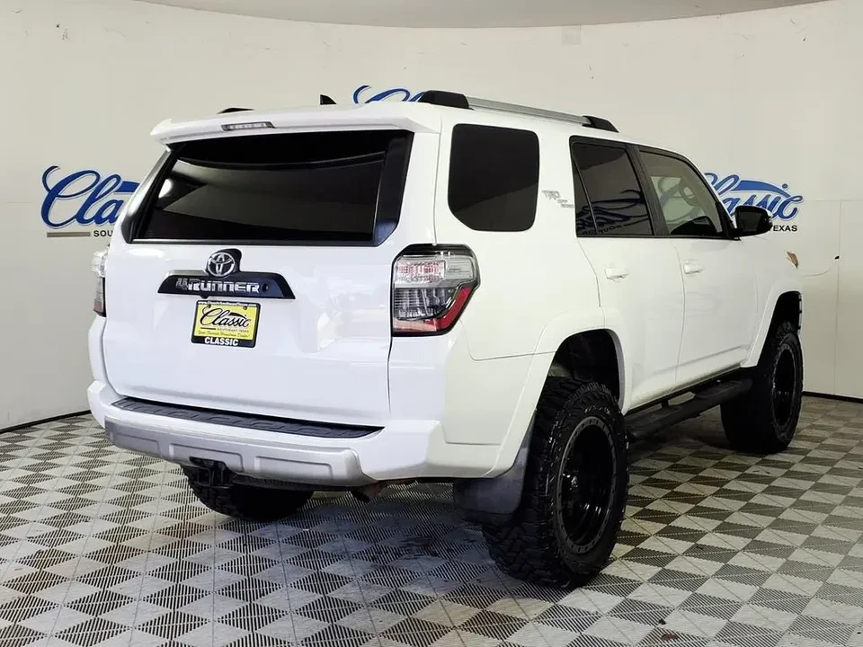 2017 Toyota 4Runner 5th Gen - Image 7 of 20