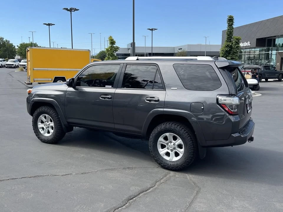 2017 Toyota 4Runner 5th Gen - Image 11 of 16
