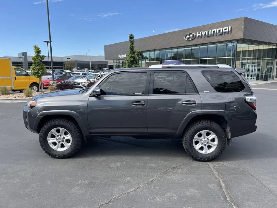 2017 Toyota 4Runner 5th Gen - Image 12 of 16