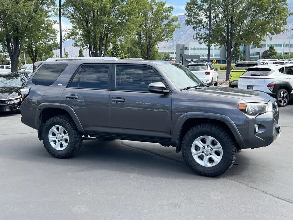 2017 Toyota 4Runner 5th Gen - Image 5 of 16