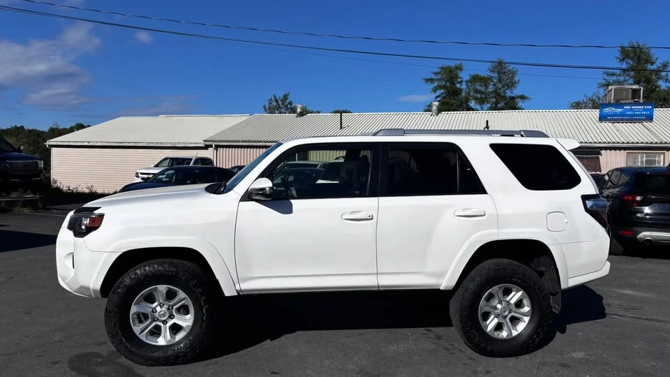 2017 Toyota 4Runner 5th Gen - Image 6 of 20