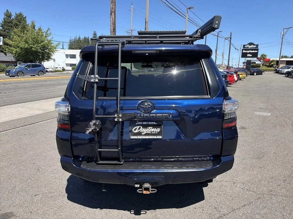 2017 Toyota 4Runner 5th Gen - Image 6 of 8