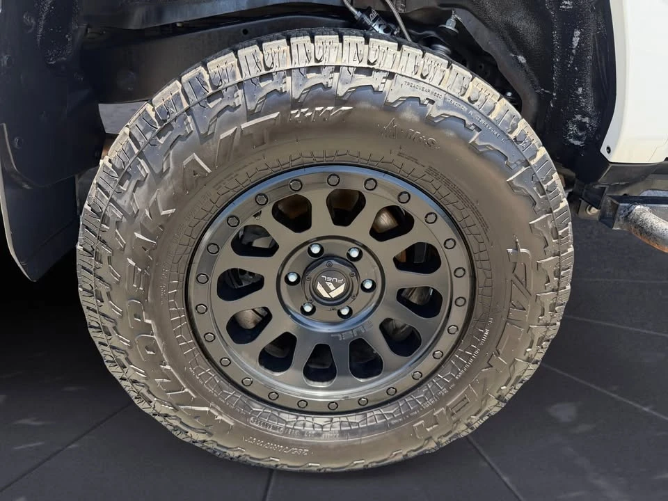 2017 Toyota 4Runner 5th Gen - Image 18 of 20