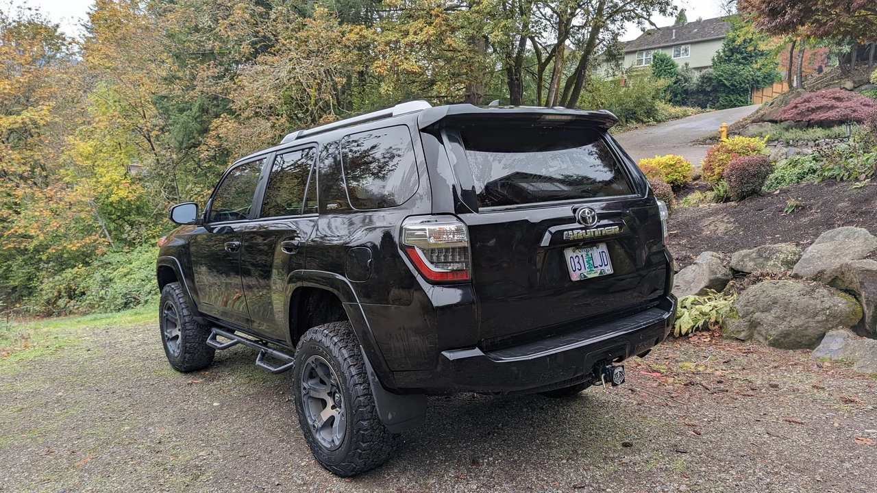 2017 Toyota 4Runner 5th Gen - Image 18 of 31