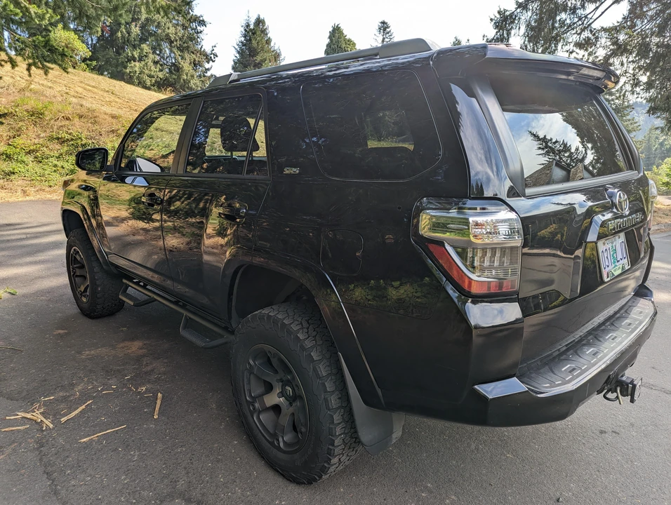 2017 Toyota 4Runner 5th Gen - Image 17 of 31
