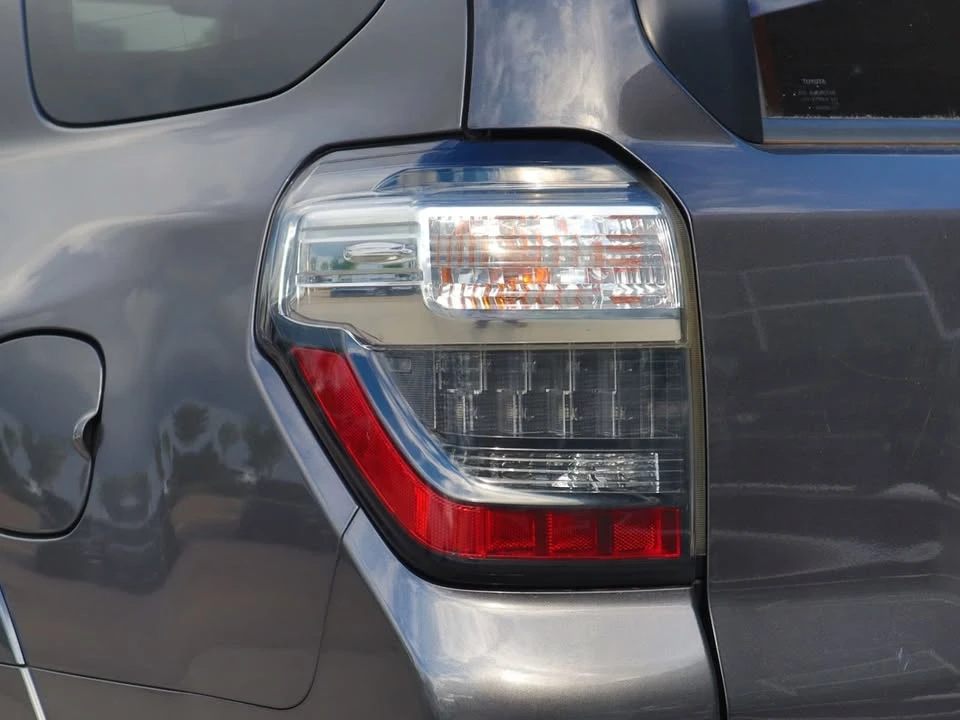 2017 Toyota 4Runner 5th Gen - Image 9 of 19