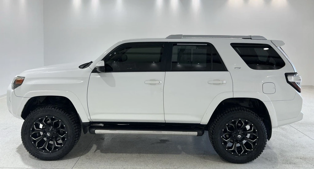 2017 Toyota 4Runner 5th Gen - Image 2 of 12