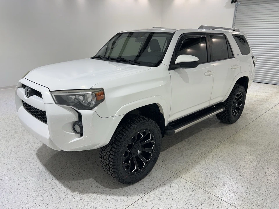 2017 Toyota 4Runner 5th Gen - Image 8 of 12