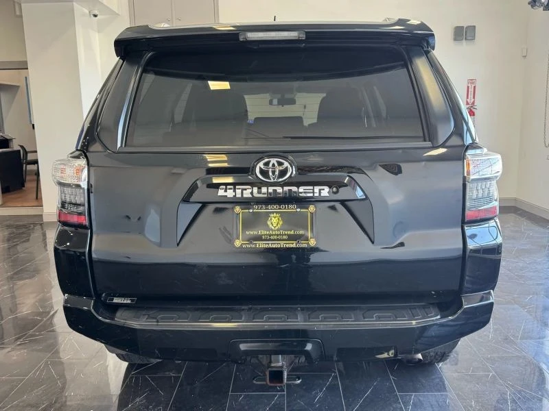 2017 Toyota 4Runner 5th Gen - Image 5 of 12