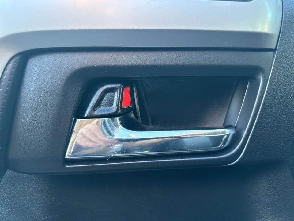 2017 Toyota 4Runner 5th Gen - Image 11 of 21