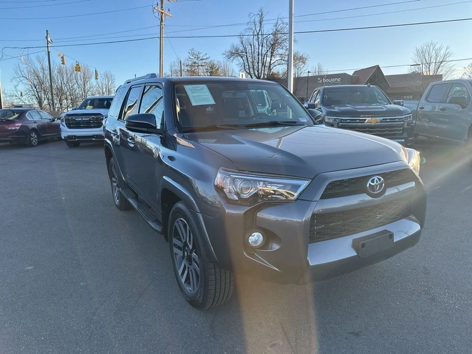 2017 Toyota 4Runner 5th Gen - Image 7 of 12