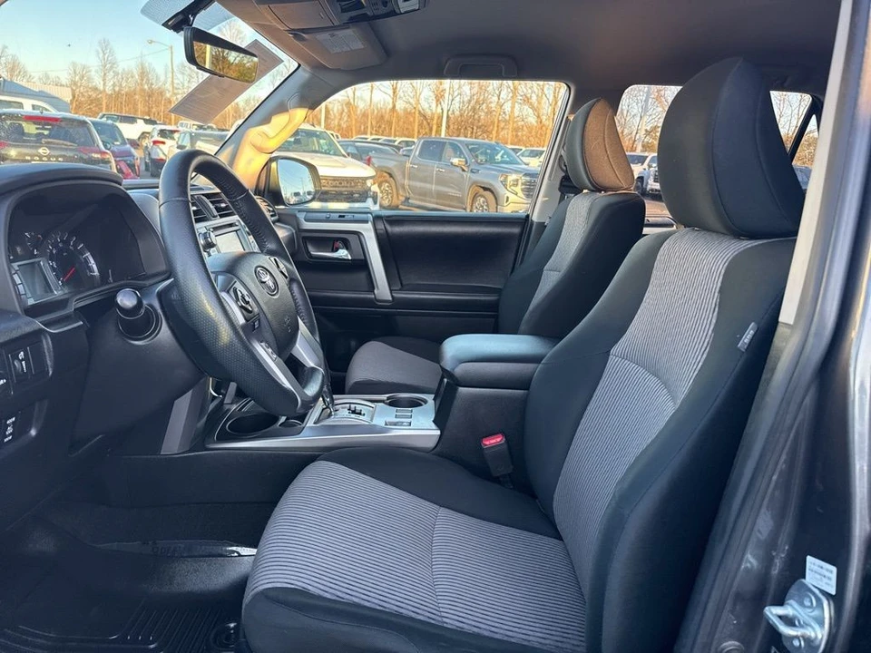 2017 Toyota 4Runner 5th Gen - Image 9 of 12