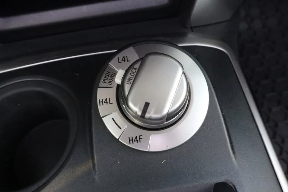 2017 Toyota 4Runner 5th Gen - Image 13 of 20