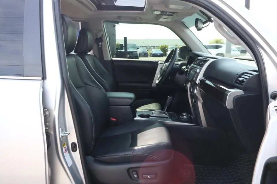 2017 Toyota 4Runner 5th Gen - Image 18 of 20