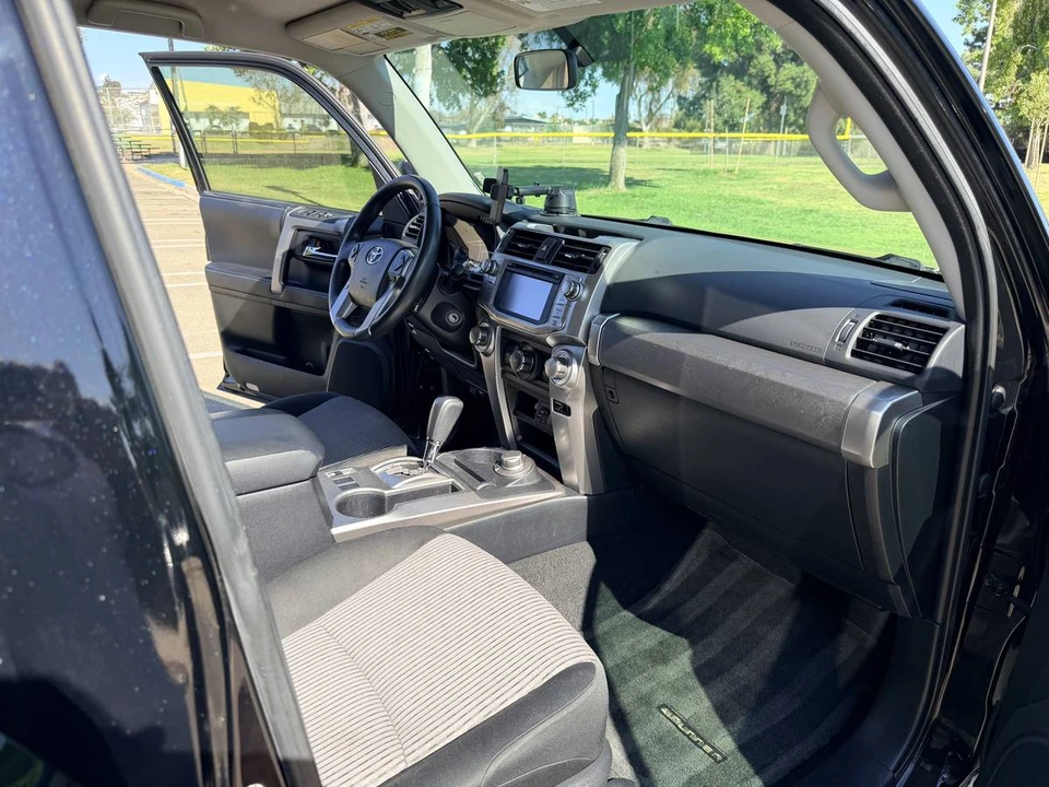 2017 Toyota 4Runner 5th Gen - Image 15 of 17