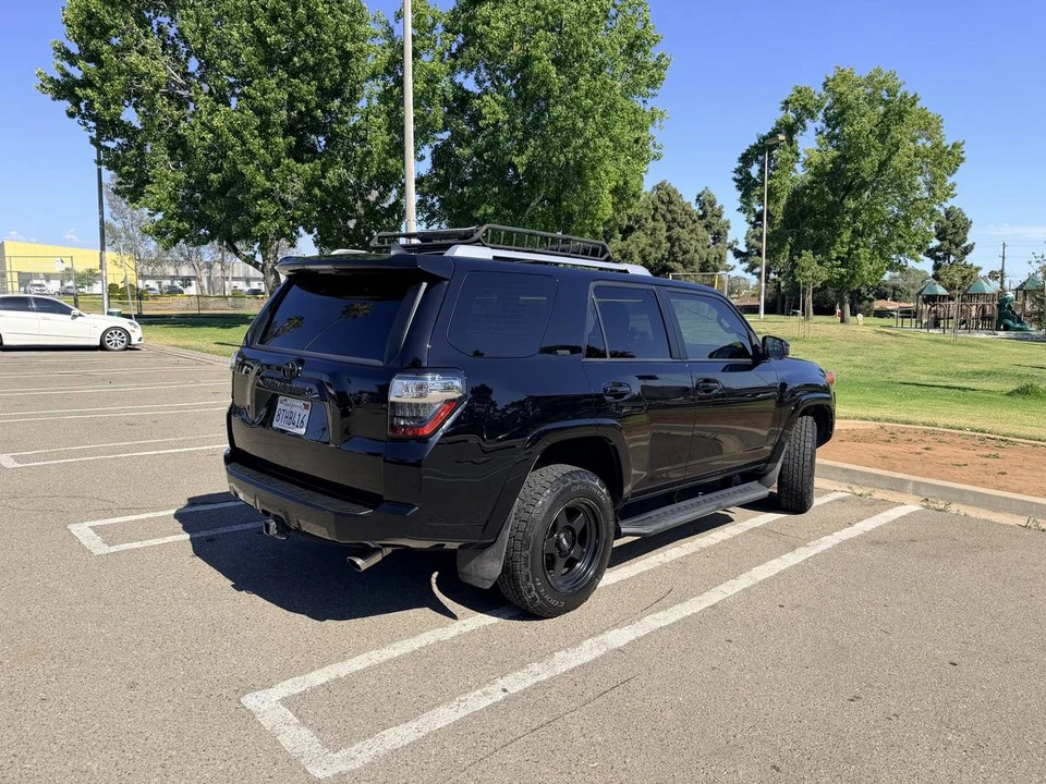 2017 Toyota 4Runner 5th Gen - Image 4 of 17