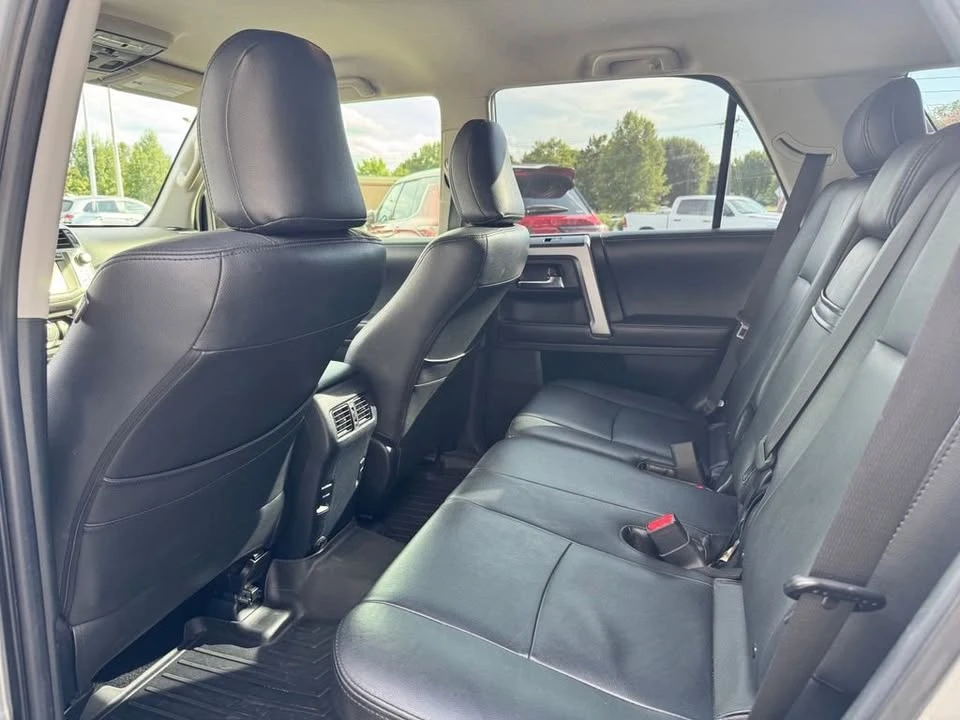 2017 Toyota 4Runner 5th Gen - Image 6 of 9