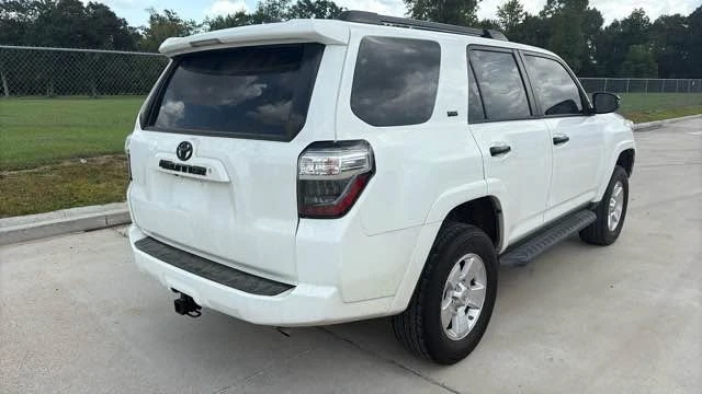 2017 Toyota 4Runner 5th Gen - Image 4 of 7