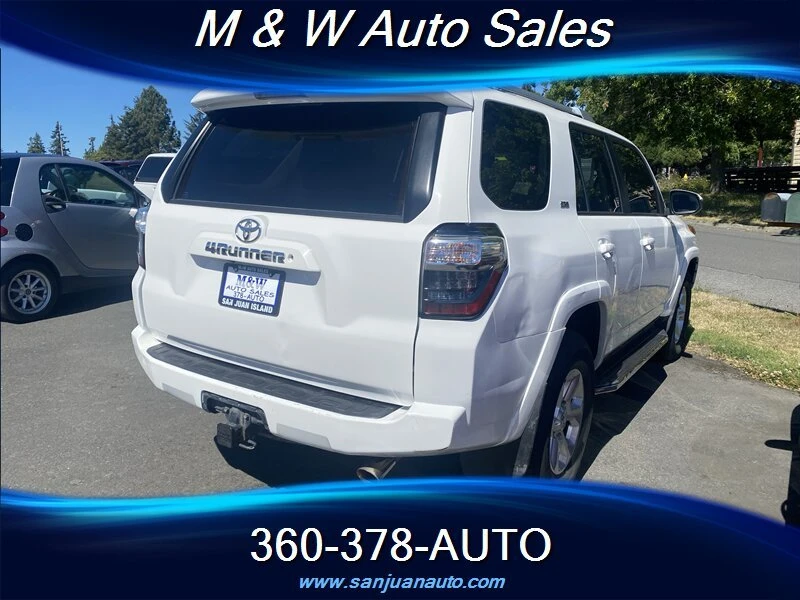 2017 Toyota 4Runner 5th Gen - Image 4 of 9