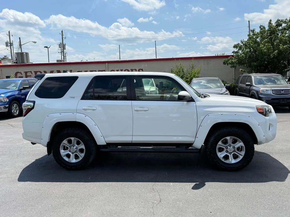 2017 Toyota 4Runner 5th Gen - Image 6 of 20
