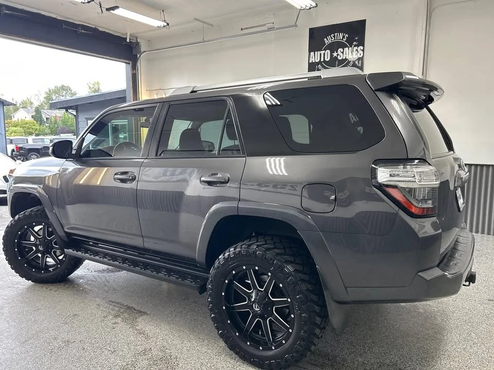 2017 Toyota 4Runner 5th Gen - Image 4 of 15