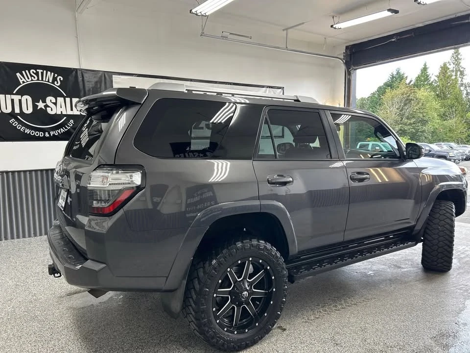 2017 Toyota 4Runner 5th Gen - Image 6 of 15