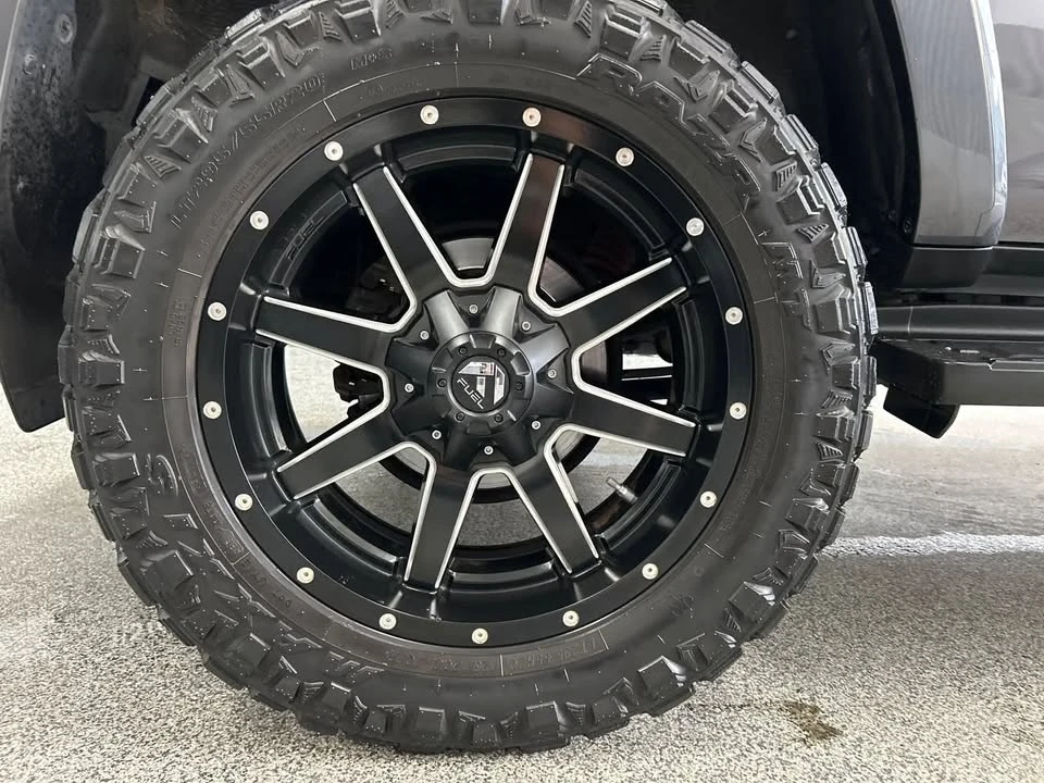 2017 Toyota 4Runner 5th Gen - Image 7 of 15