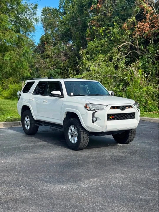 2017 Toyota 4Runner 5th Gen - Image 12 of 15