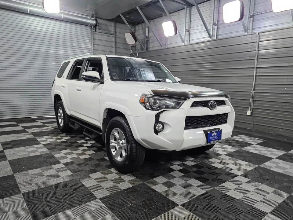 2017 Toyota 4Runner 5th Gen - Image 4 of 12