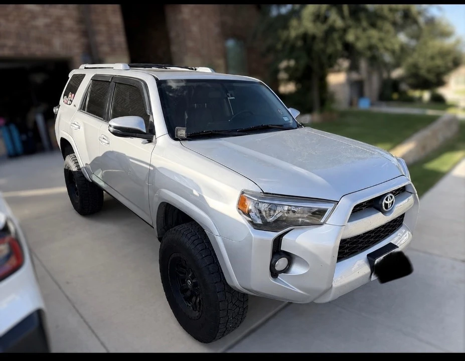 2017 Toyota 4Runner 5th Gen - Image 7 of 16