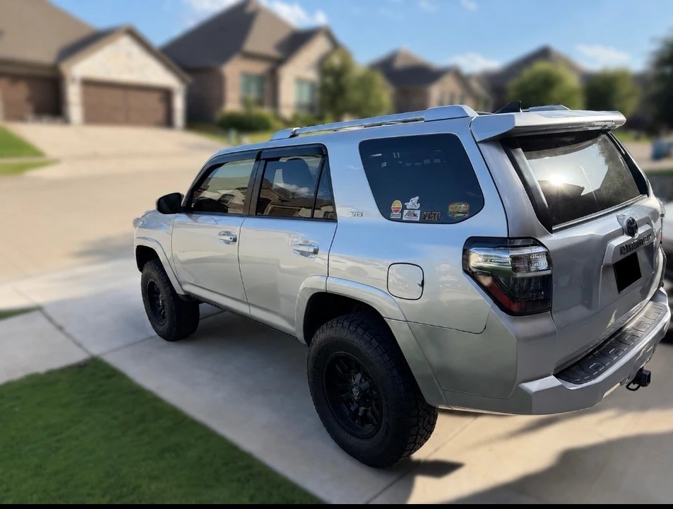 2017 Toyota 4Runner 5th Gen - Image 4 of 16