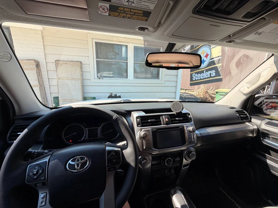 2017 Toyota 4Runner 5th Gen - Image 8 of 21