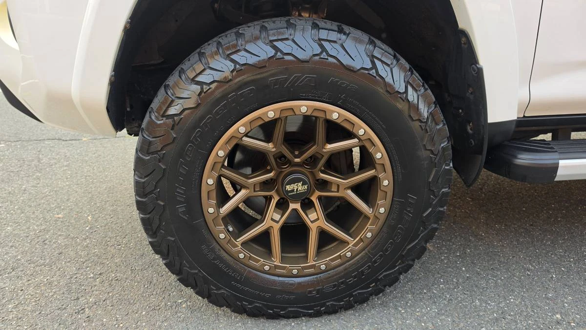 2017 Toyota 4Runner 5th Gen - Image 9 of 24