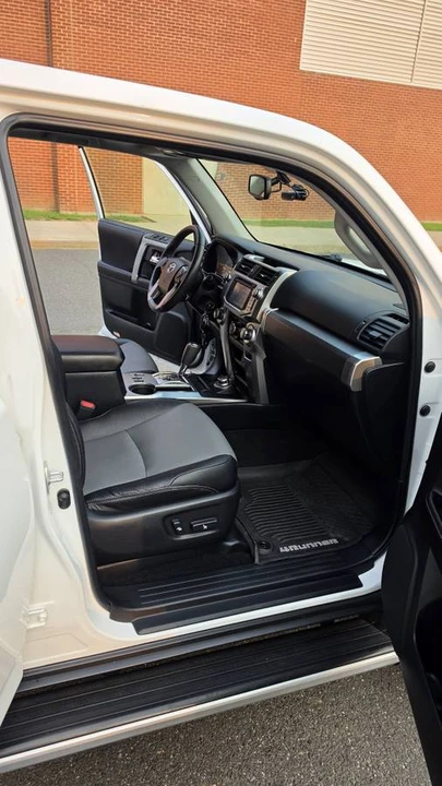 2017 Toyota 4Runner 5th Gen - Image 13 of 24